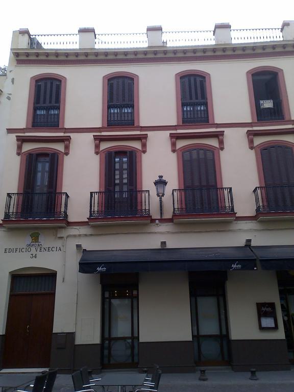 Apartamento Venecia Arenal Apartment Seville Exterior photo